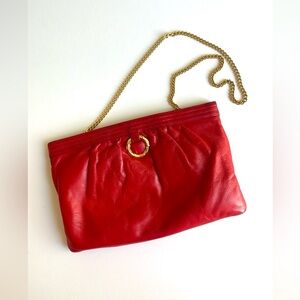 🛑 SOLD 🛑 Vintage Morris Moskowitz - Red Leather Clutch with O-Ring 🍓🍒